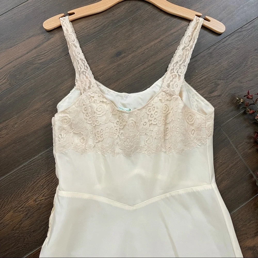 Vintage 1950s lady Lynne lace trim slip dress - Picture 6 of 7